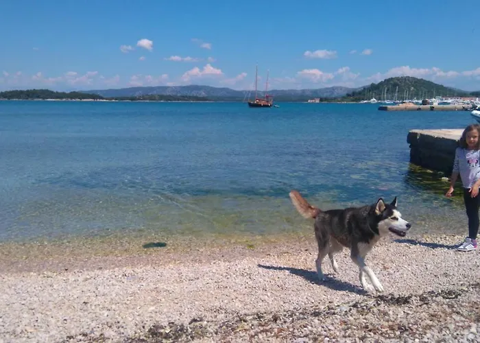 Stone House In The Center Of Town 빌라 *