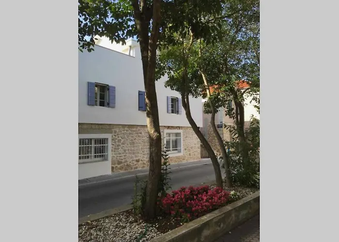 빌라 Stone House In The Center Of Town 무르테르