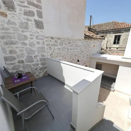 Villa Stone House In The Center Of Town Murter