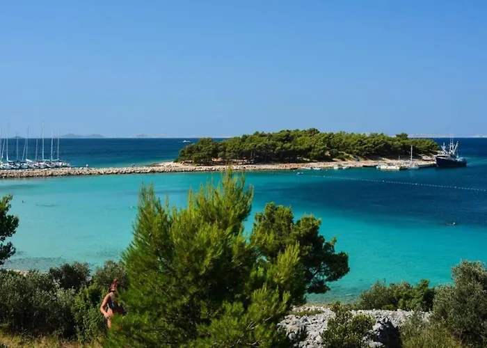 Villa Stone House In The Center Of Town Murter